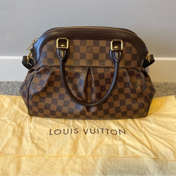 Louis Vuitton Damier Ebene Trevi PM Shoulder Bag - Picture 2 of 11